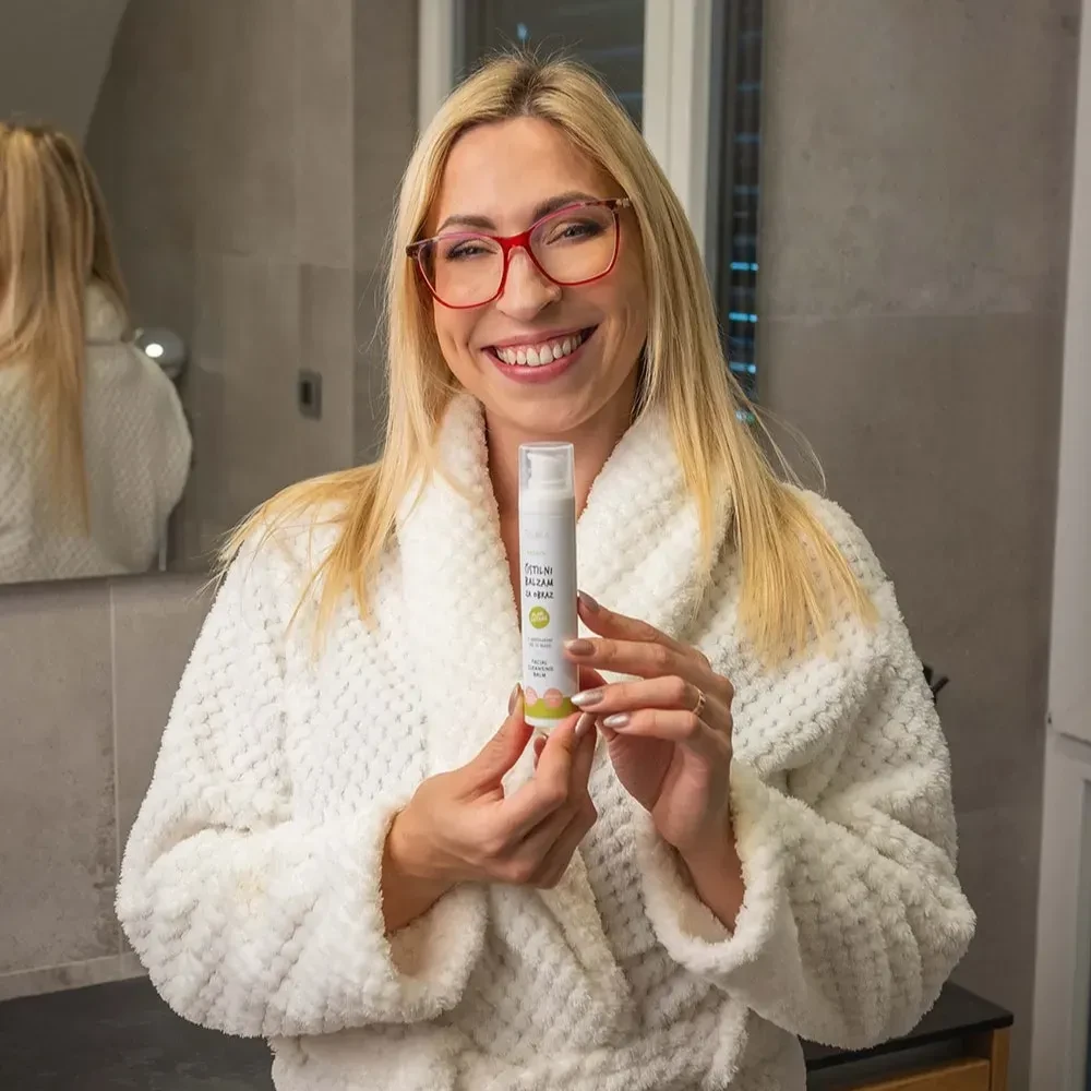 Natürlicher Reinigungsbalsam für das Gesicht 