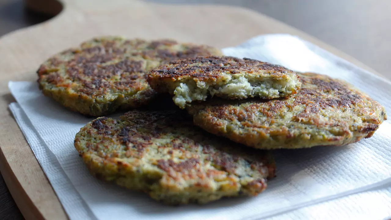 VIDEO: Gemüse-Buletten mit Parmesan