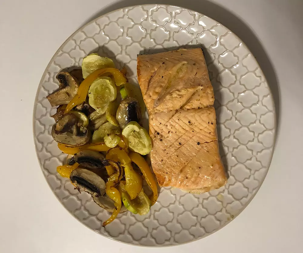 Lachs und Gemüße aus dem Ofen