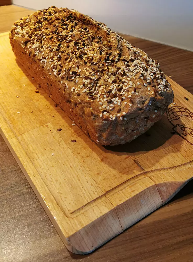 Dinkelbrot mit Samen ohne Hefe