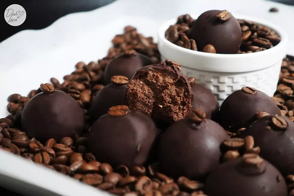 Süßkartoffelkugeln mit Kaffeegeschmack