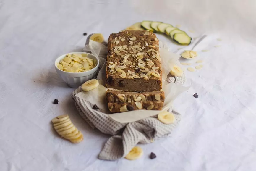 Zucchinibrot mit Schokolade