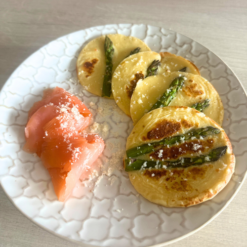 VIDEO: Herzhafte Mini-Pfannkuchen mit Spargel