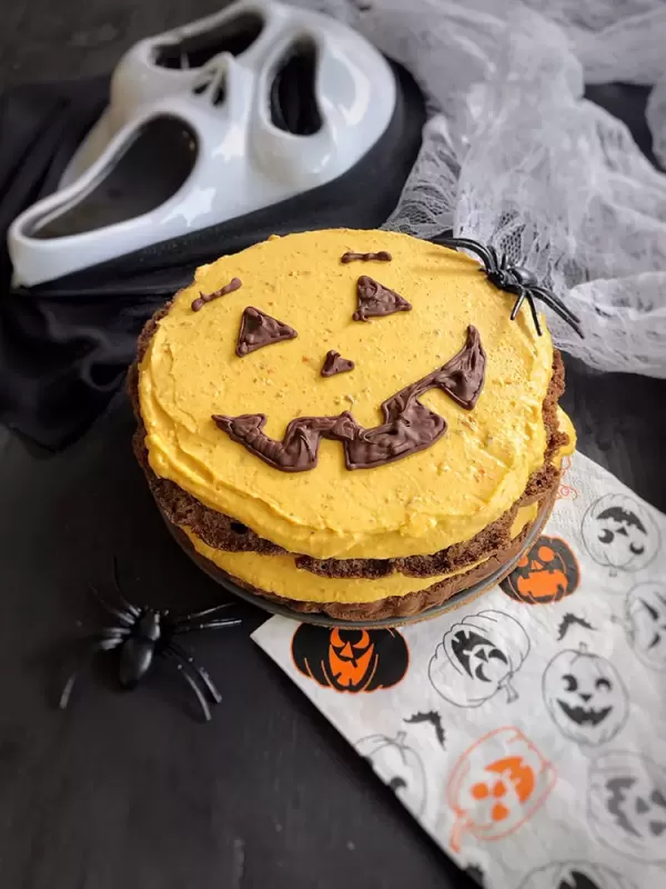 Kürbis-Halloween-Torte