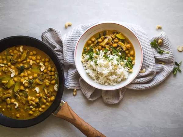 Kichererbsen und Kokos Curry