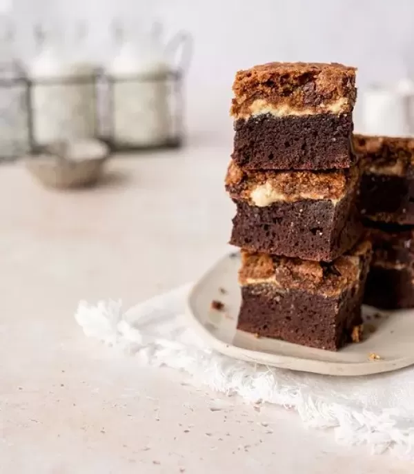 Brownies mit Cashew-Butter und einer knusprigen Kruste