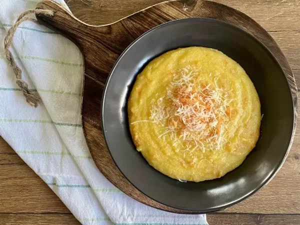 Polenta mit Karotten und Parmesan