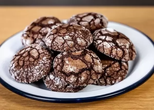 Schokoladen Crinkle Cookies