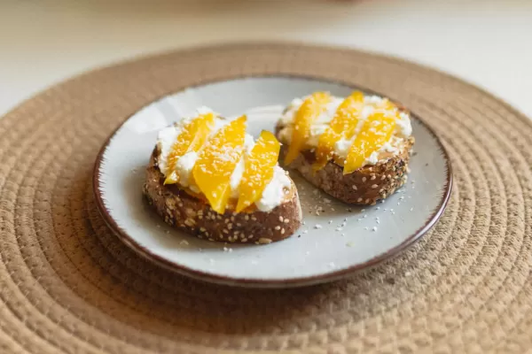 Toasts mit Mango