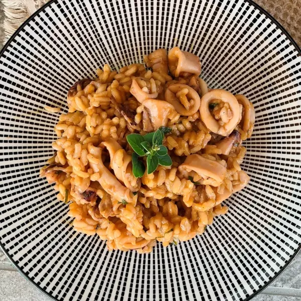 Risotto mit Tintenfisch